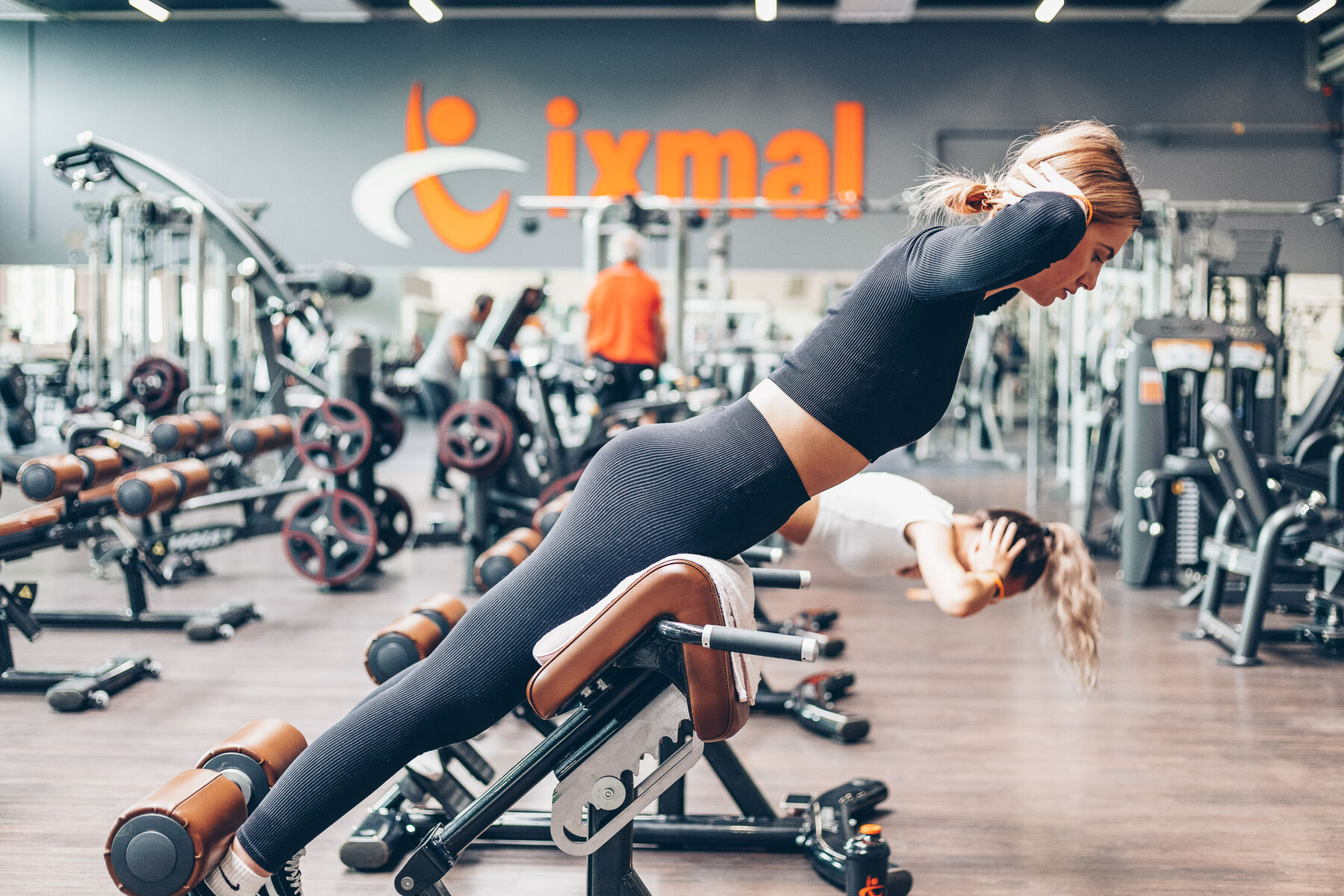Hyperextensions